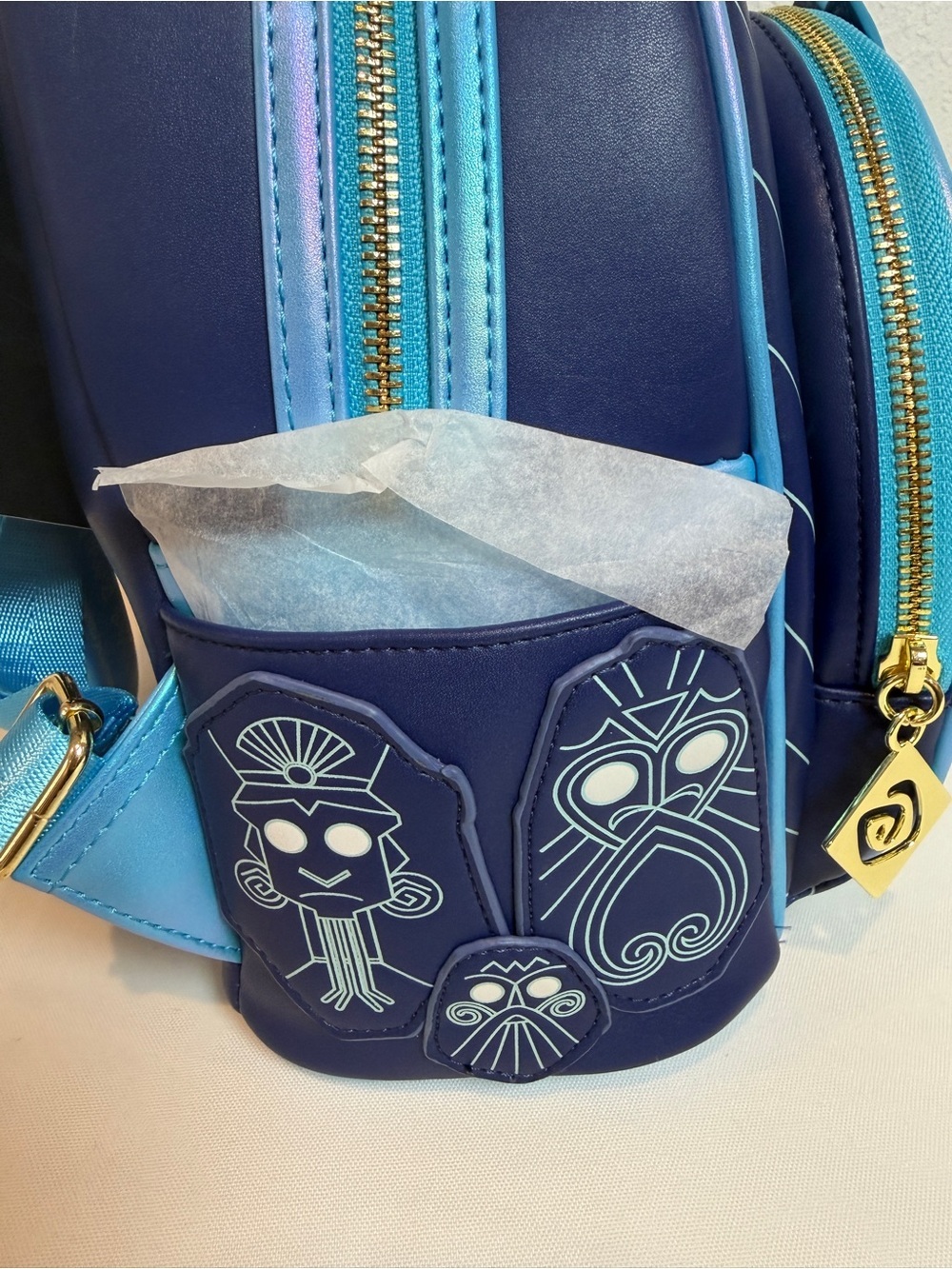 Loungefly Atlantis The Lost Empire Kida NWT Mini-Backpack Glow In The Dark - Picture 4 of 7